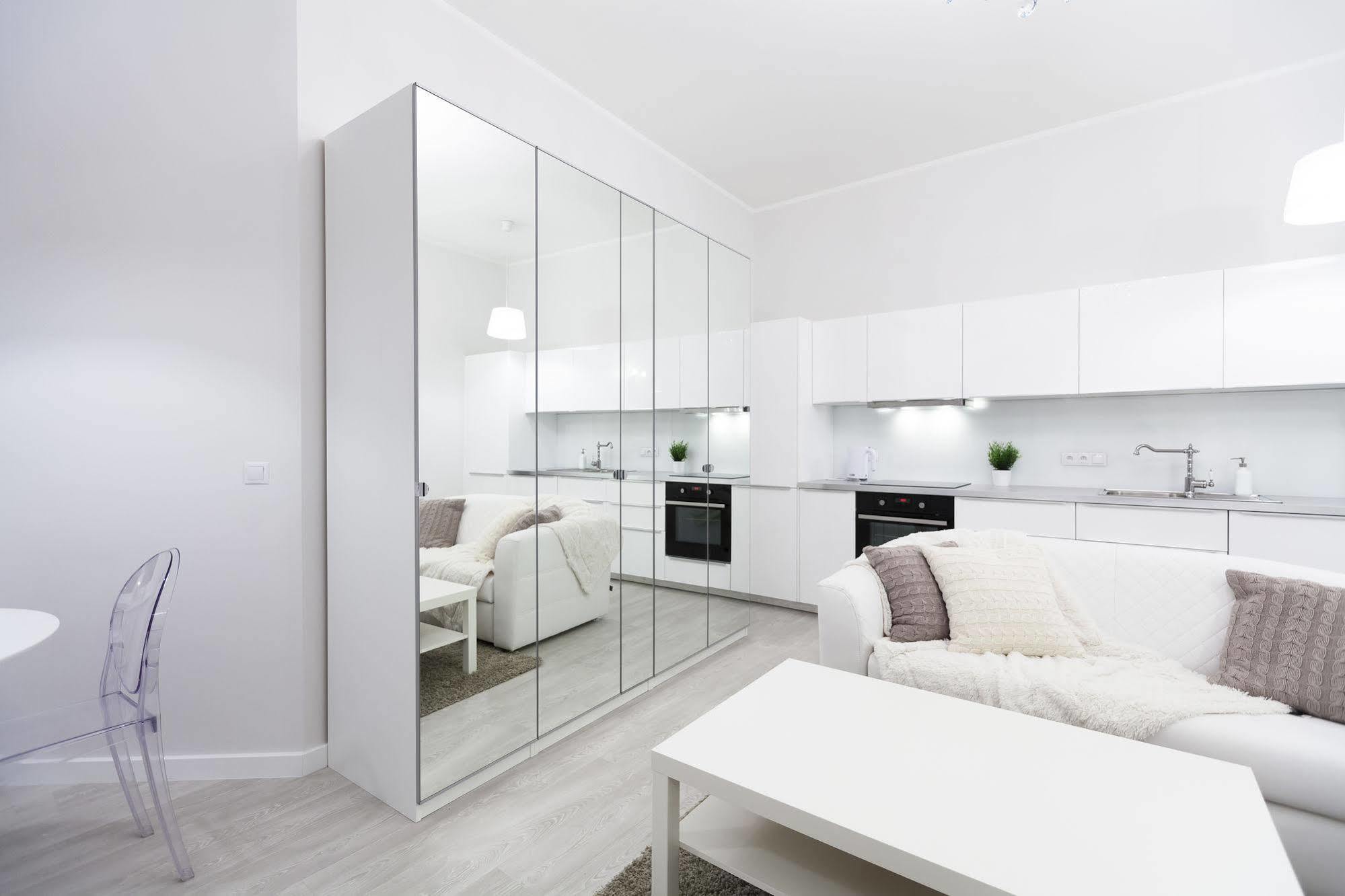 Homewell Apartments Stara Piekarnia Poznan Ngoại thất bức ảnh