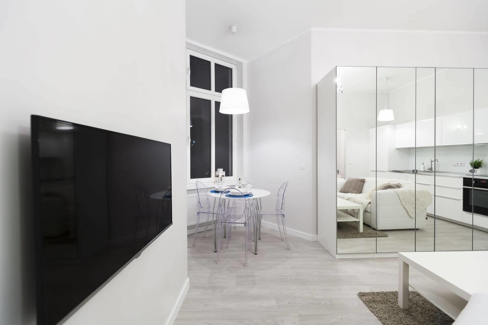 Homewell Apartments Stara Piekarnia Poznan Ngoại thất bức ảnh